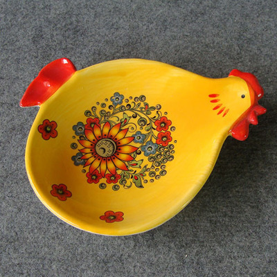 德化鵬豐 專業(yè)供應(yīng)定制陶瓷工藝品，打造輕質(zhì)復(fù)活節(jié)雞盤(pán)子